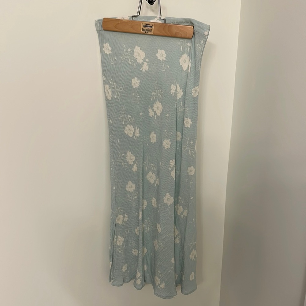 Blue floral midi skirt